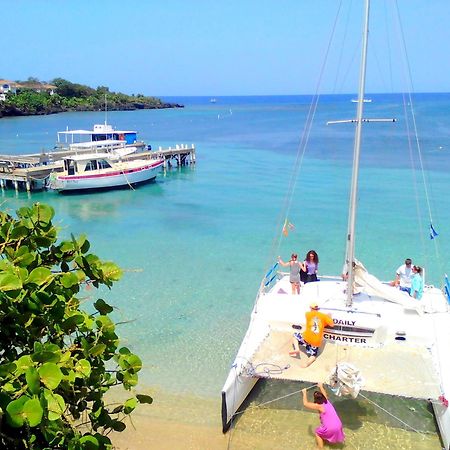 Acqua Di Mare Resort Вест Бэй Экстерьер фото